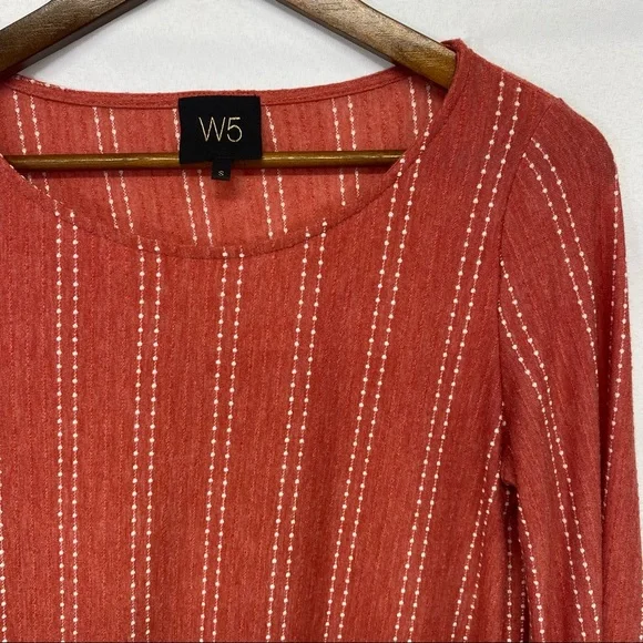 W5 | Stripe Statement Long Sleeve Top - Picture 2 of 4